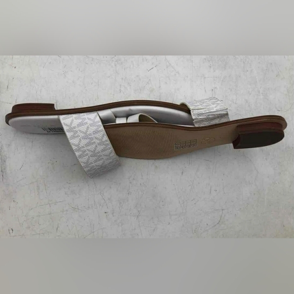 Michael Kors MK Pratt Mini Logo White Monogram Slip On Thong Sandals Size 6M - Picture 4 of 5